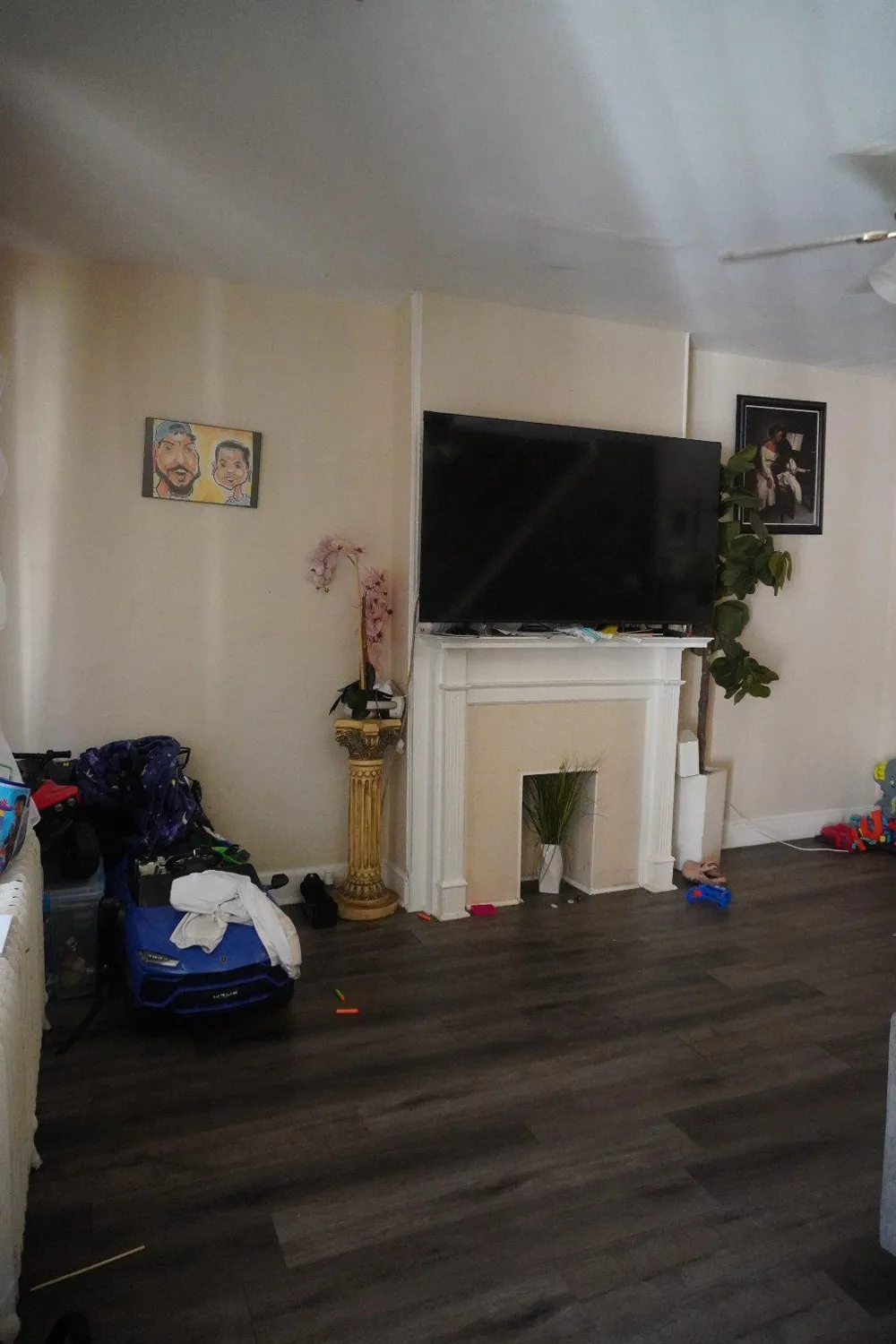 1967 W LAVEER STREET Philadelphia, PA 19141