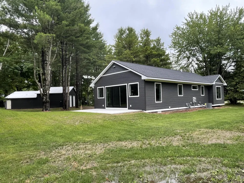 8279 Cherry Avenue Rapid City, MI 49676