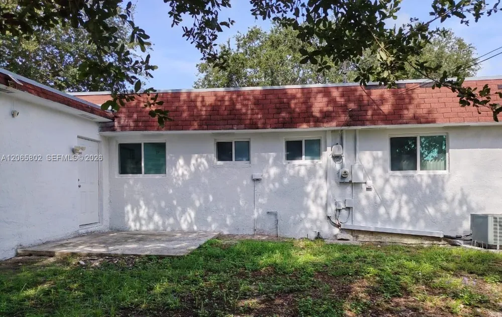 3141 73rd Ave Hollywood, FL 33024
