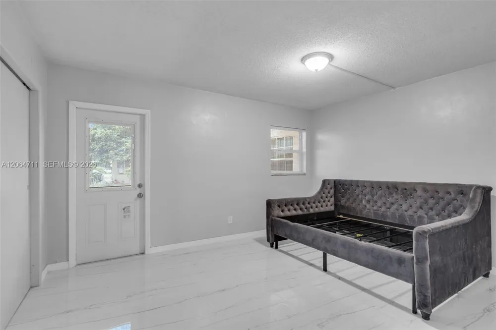 3000 NW 43rd Ter #106 Lauderdale Lakes, FL 33313