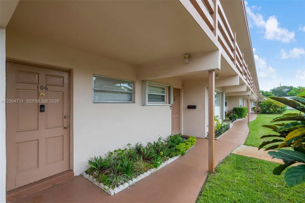 3000 NW 43rd Ter #106 Lauderdale Lakes, FL 33313