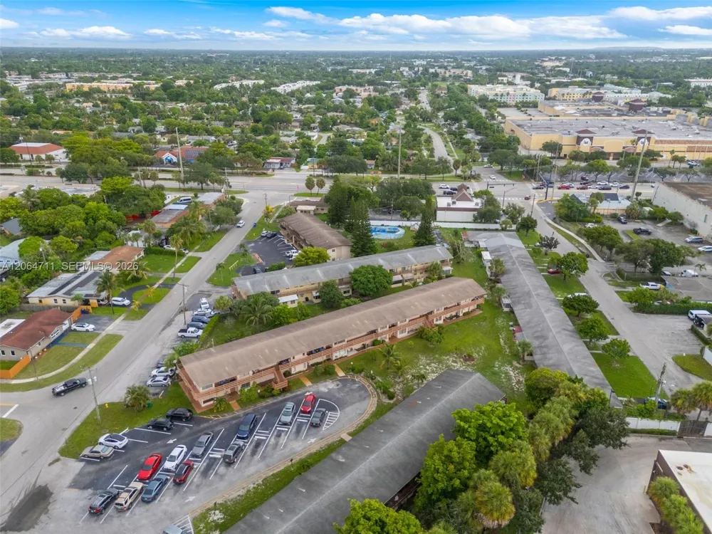 3000 NW 43rd Ter #106 Lauderdale Lakes, FL 33313