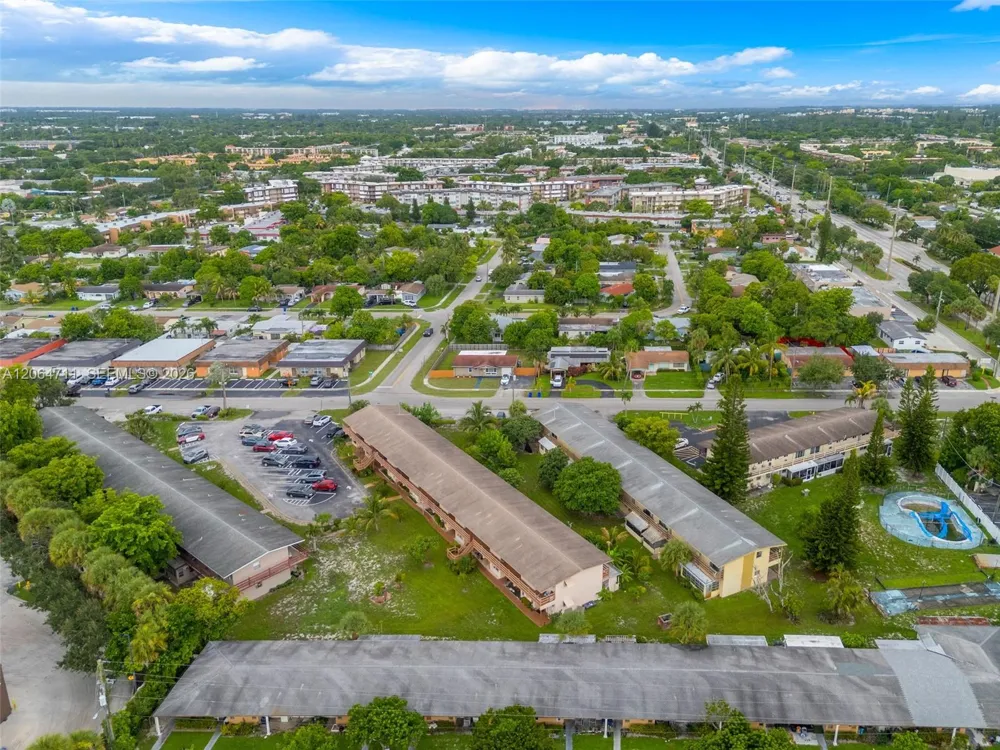 3000 NW 43rd Ter #106 Lauderdale Lakes, FL 33313