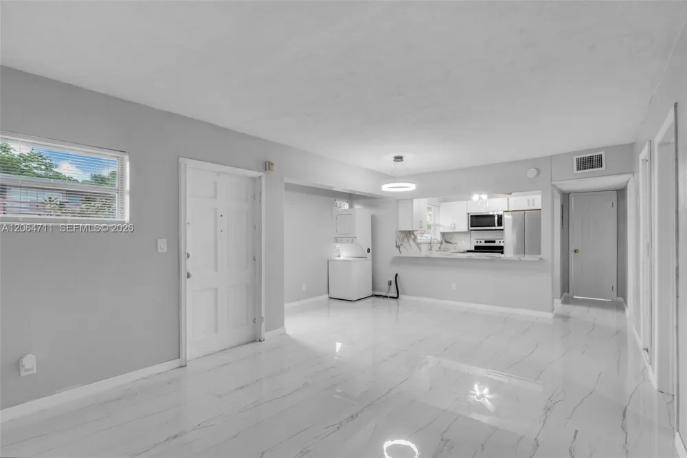 3000 NW 43rd Ter #106 Lauderdale Lakes, FL 33313
