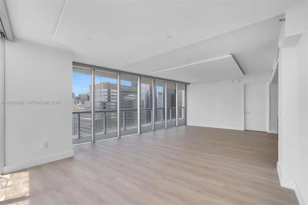 495 Brickell Ave #3601 Miami, FL 33131