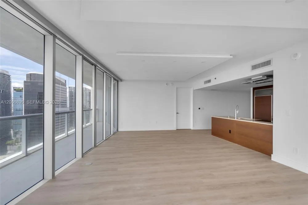 495 Brickell Ave #3601 Miami, FL 33131