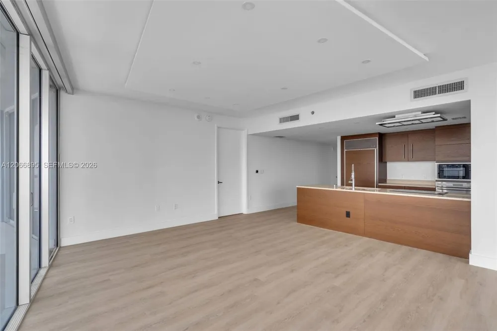 495 Brickell Ave #3601 Miami, FL 33131