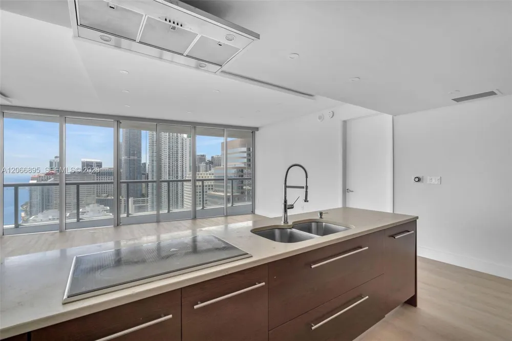 495 Brickell Ave #3601 Miami, FL 33131