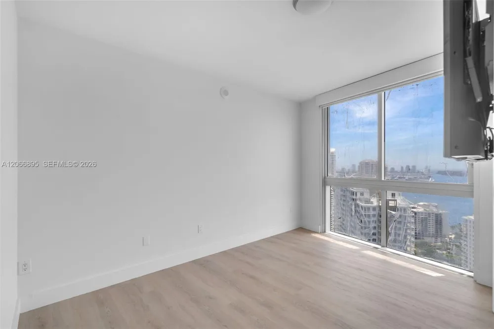 495 Brickell Ave #3601 Miami, FL 33131