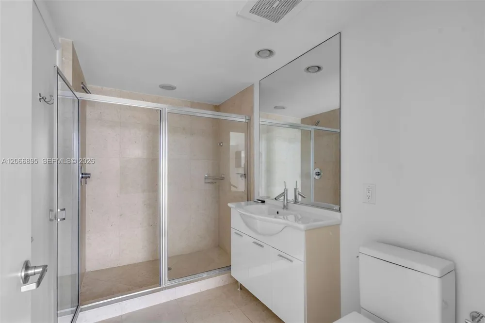 495 Brickell Ave #3601 Miami, FL 33131
