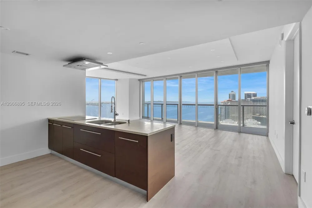495 Brickell Ave #3601 Miami, FL 33131