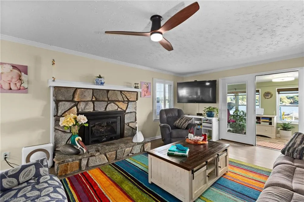 129 Friendly Way Lexington, NC 27292
