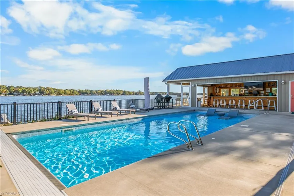 129 Friendly Way Lexington, NC 27292