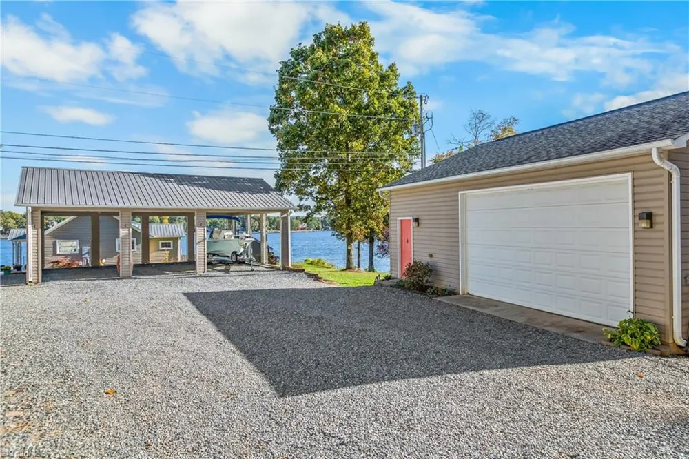 129 Friendly Way Lexington, NC 27292