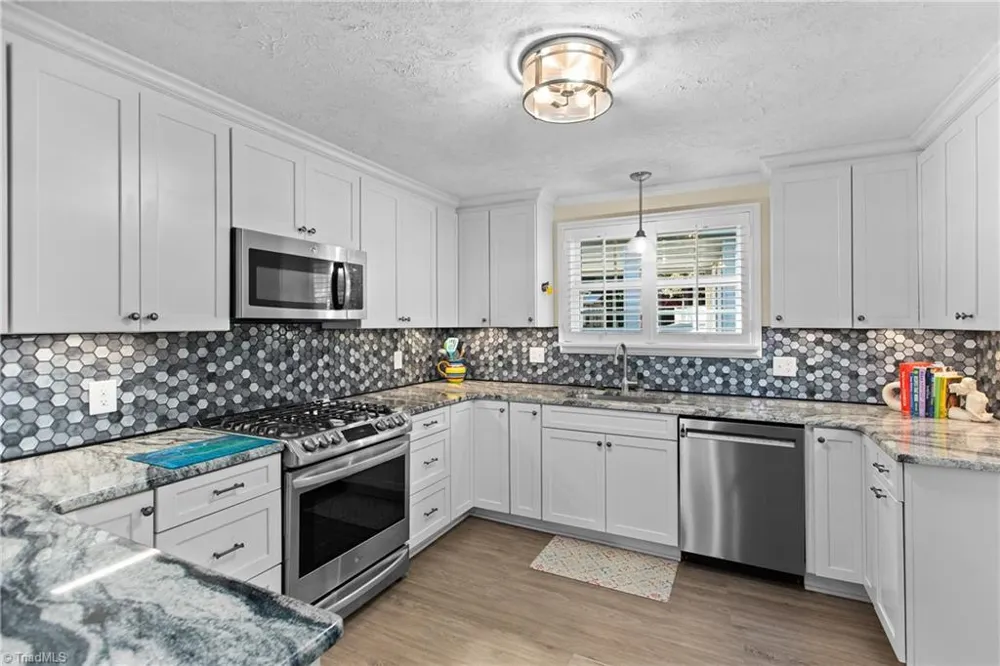 129 Friendly Way Lexington, NC 27292