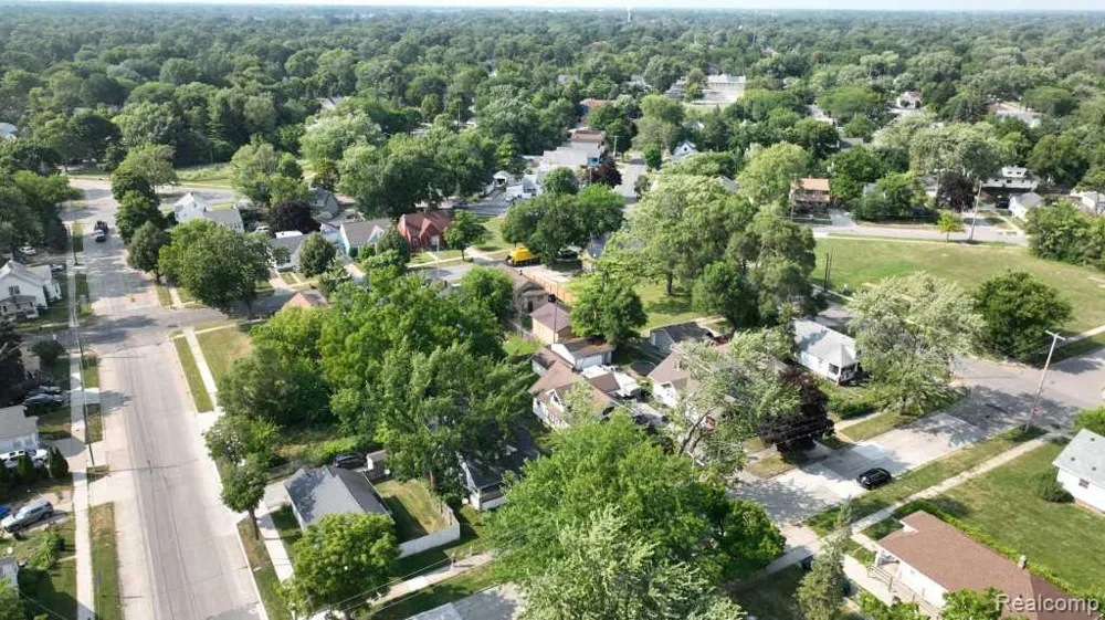 1007 Oakley Street Saginaw City, MI 48602