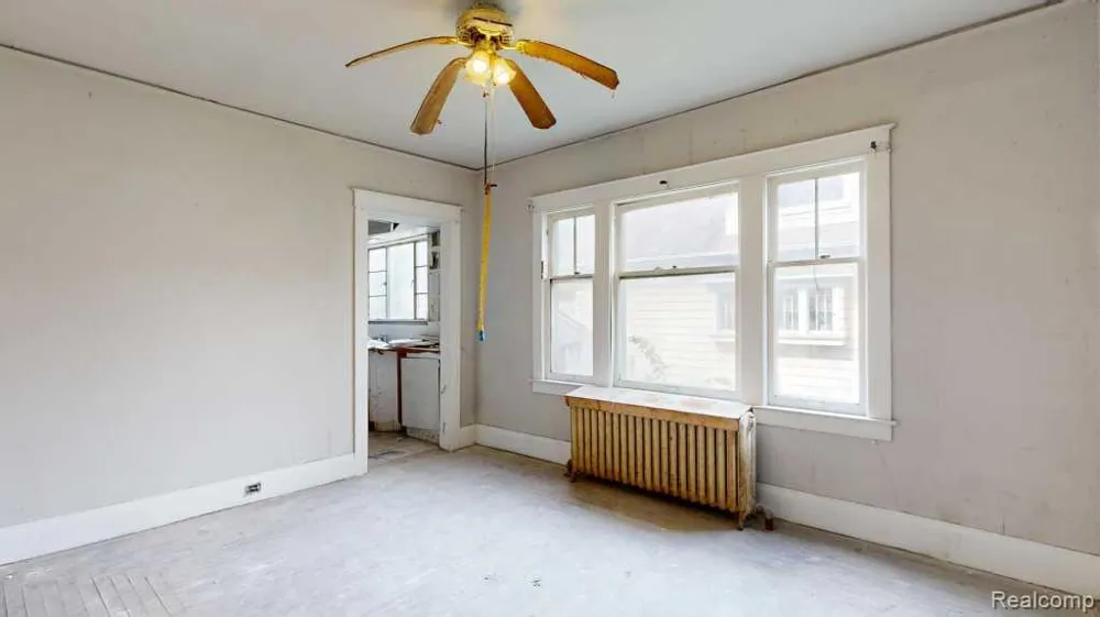 1007 Oakley Street Saginaw City, MI 48602