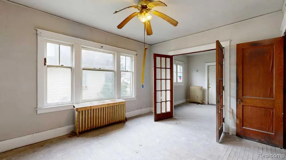 1007 Oakley Street Saginaw City, MI 48602
