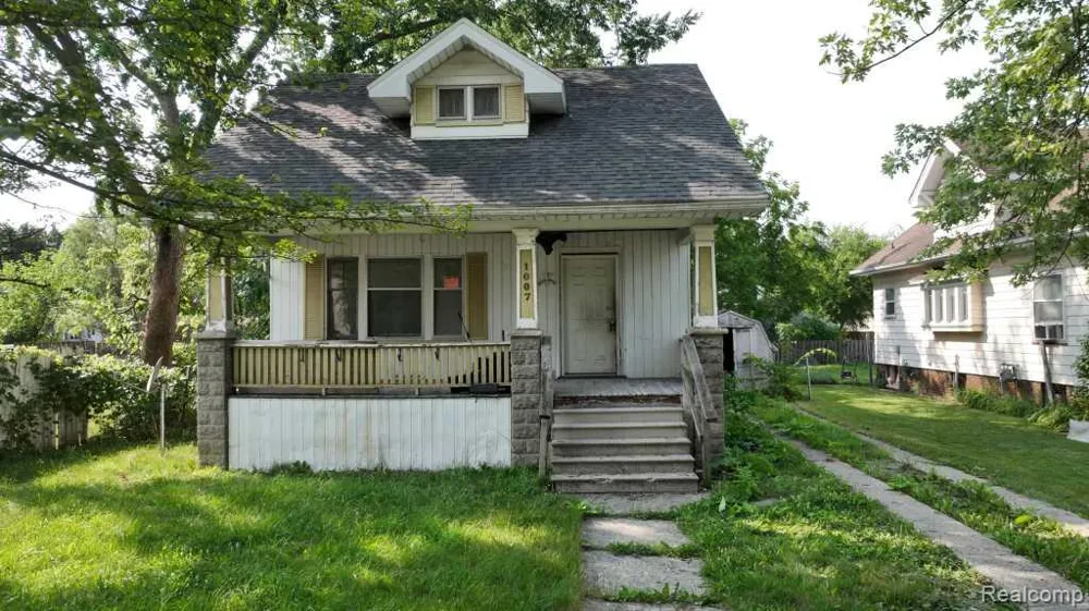 1007 Oakley Street Saginaw City, MI 48602