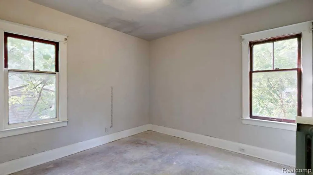 1007 Oakley Street Saginaw City, MI 48602