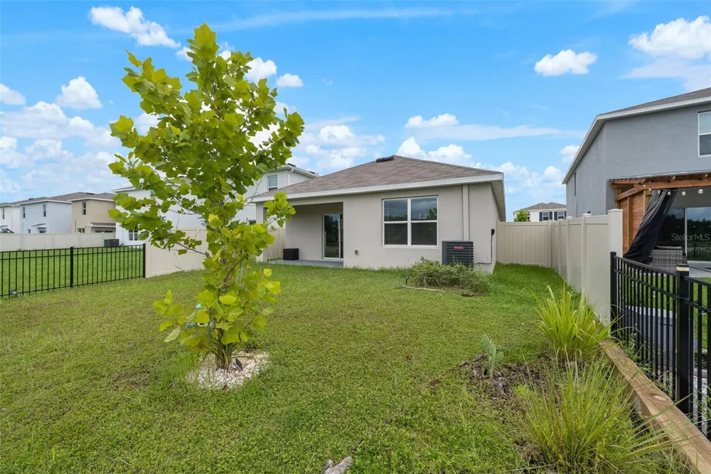35630 KINSEY POINT Zephyrhills, FL 33541