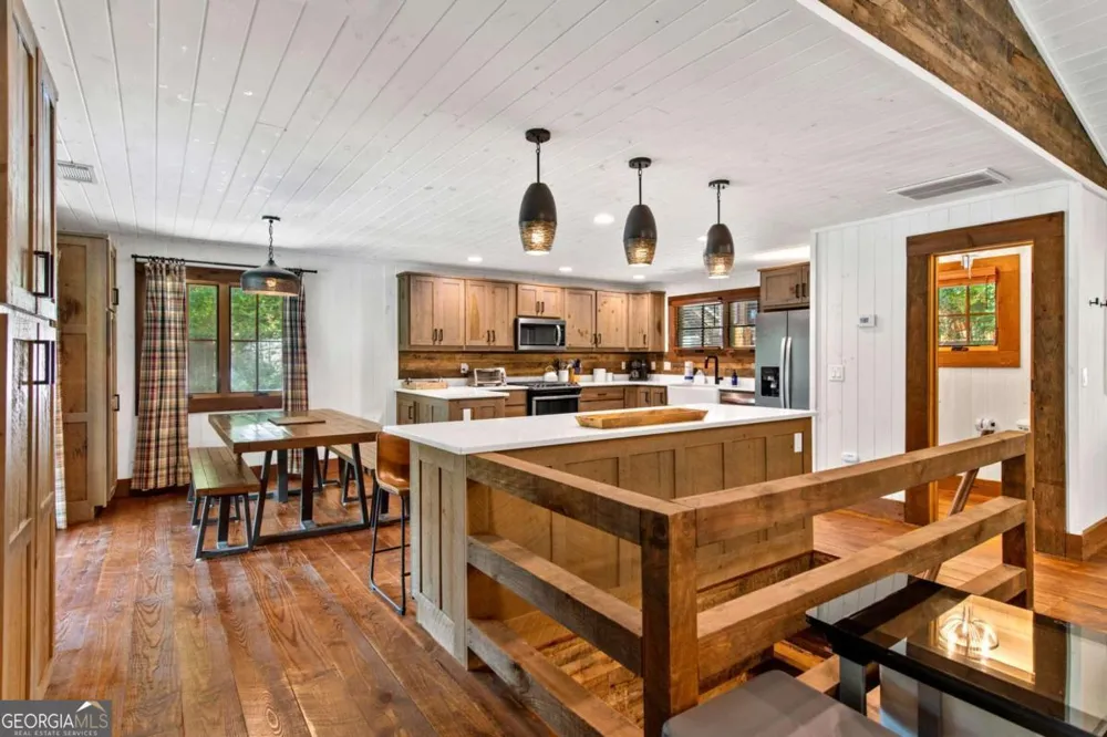 112 Tilley Ridge RD Blue Ridge, GA 30513