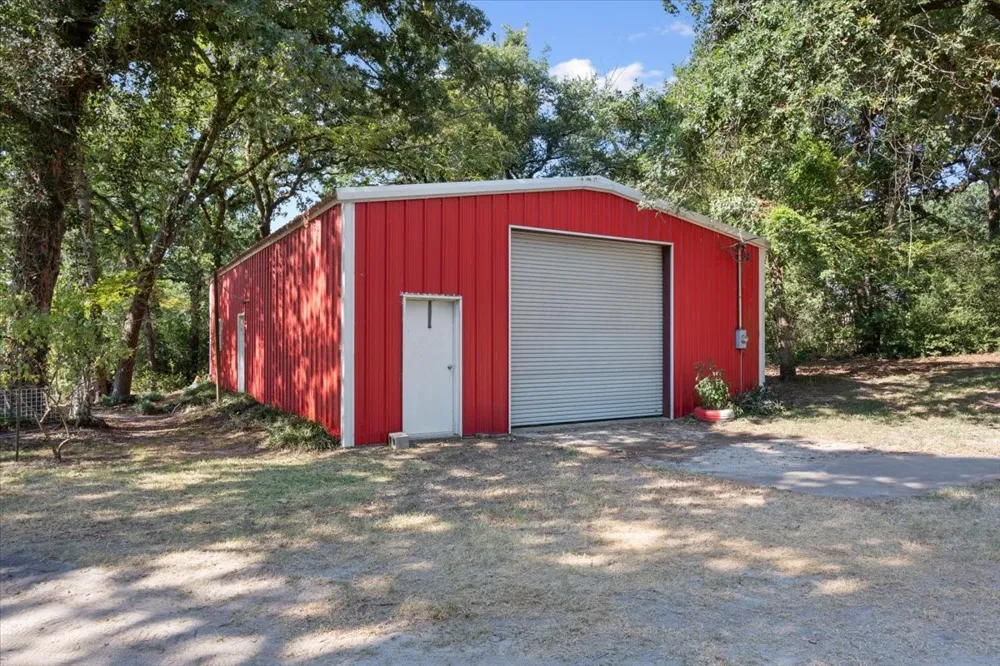 860 Lcr 794 Groesbeck, TX 76642