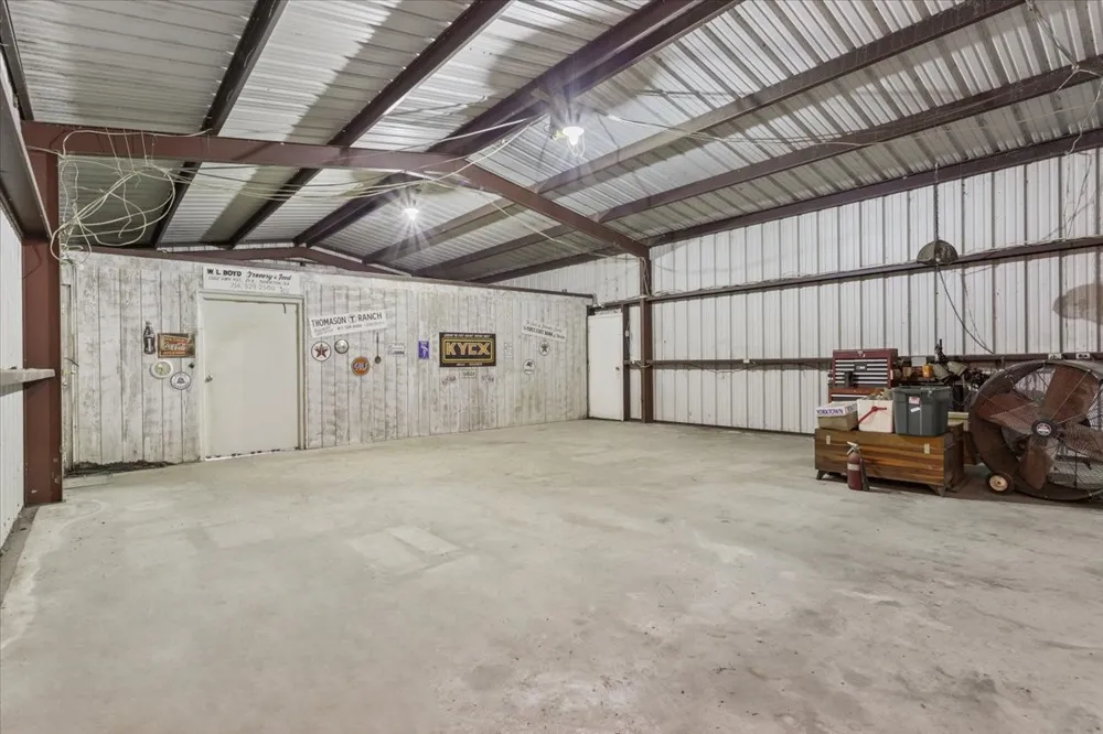 860 Lcr 794 Groesbeck, TX 76642