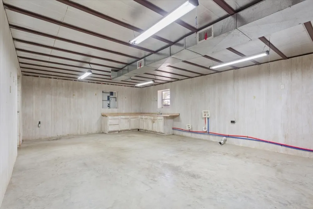 860 Lcr 794 Groesbeck, TX 76642
