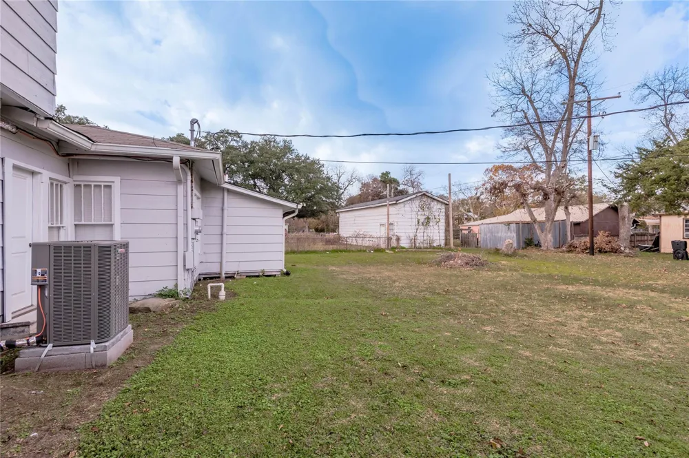 200 W Caroline Street #A Trinity, TX 75862