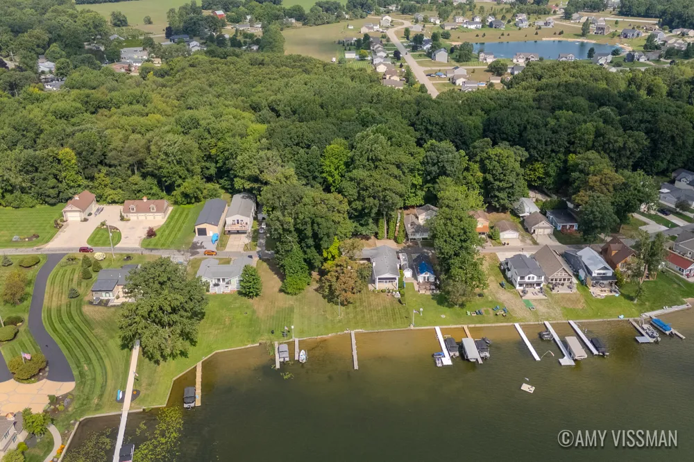 2083 Archwood Drive Wayland, MI 49348