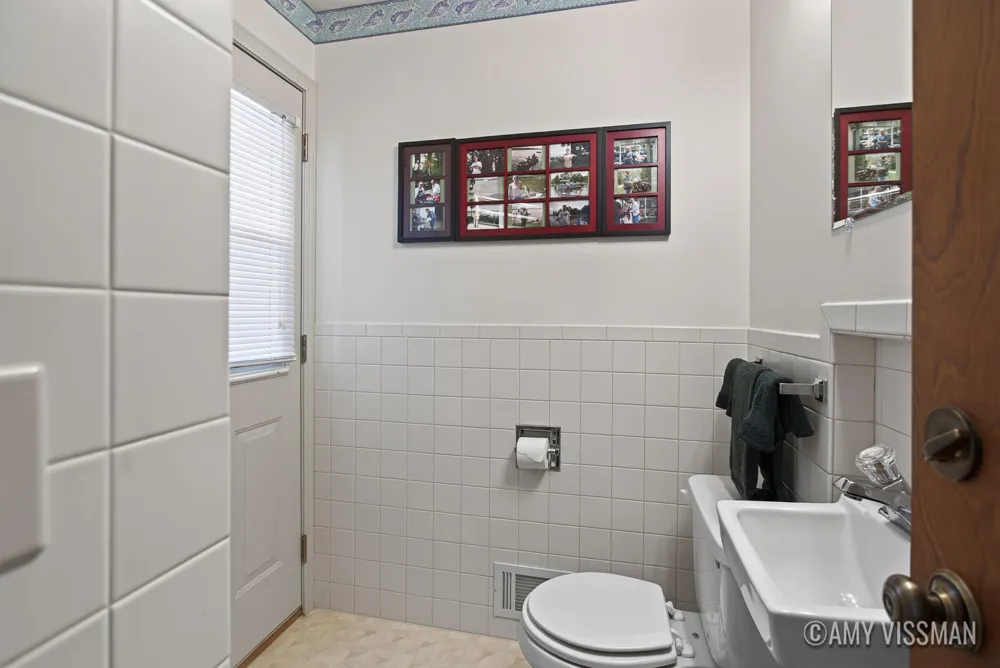 2083 Archwood Drive Wayland, MI 49348