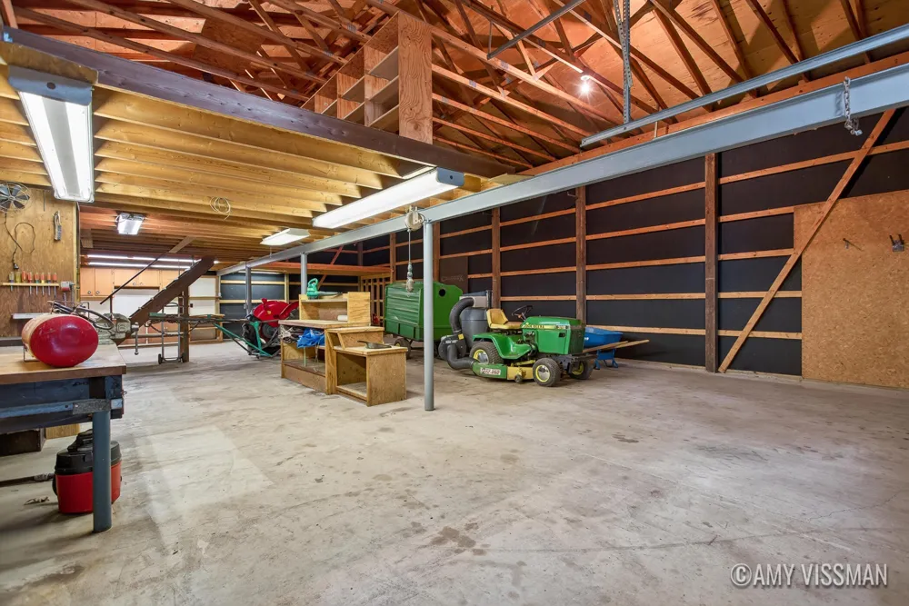 2083 Archwood Drive Wayland, MI 49348