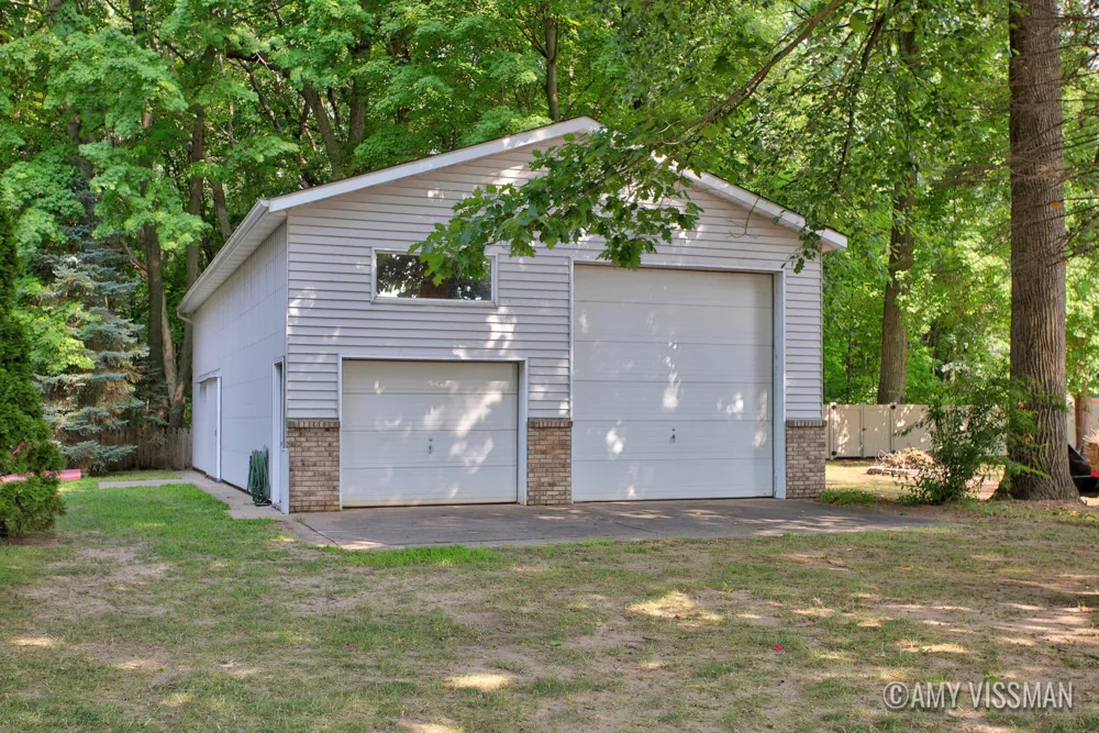 2083 Archwood Drive Wayland, MI 49348