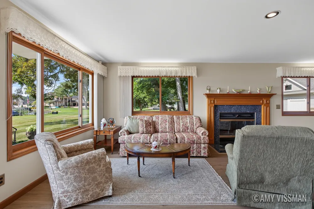 2083 Archwood Drive Wayland, MI 49348
