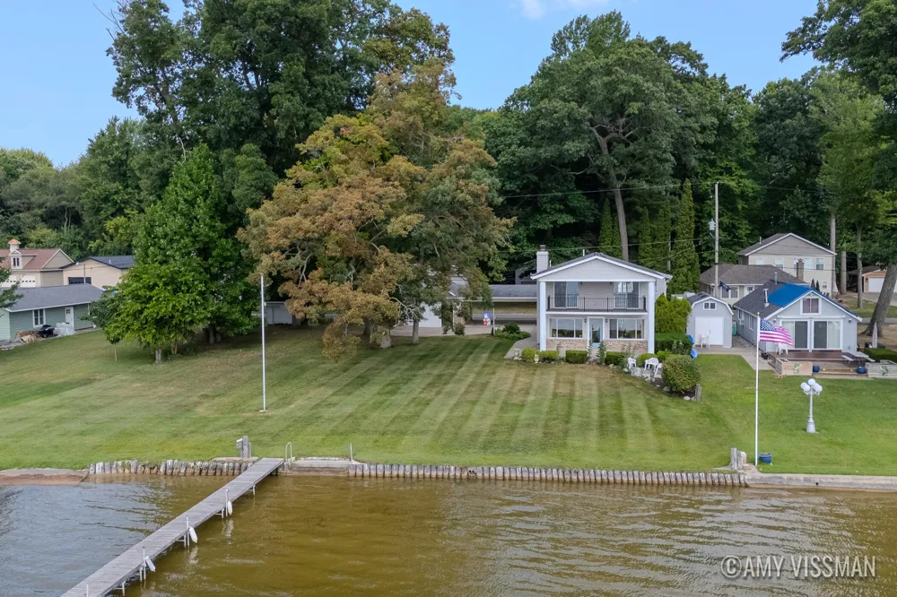 2083 Archwood Drive Wayland, MI 49348
