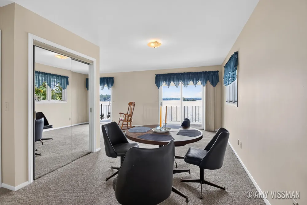 2083 Archwood Drive Wayland, MI 49348