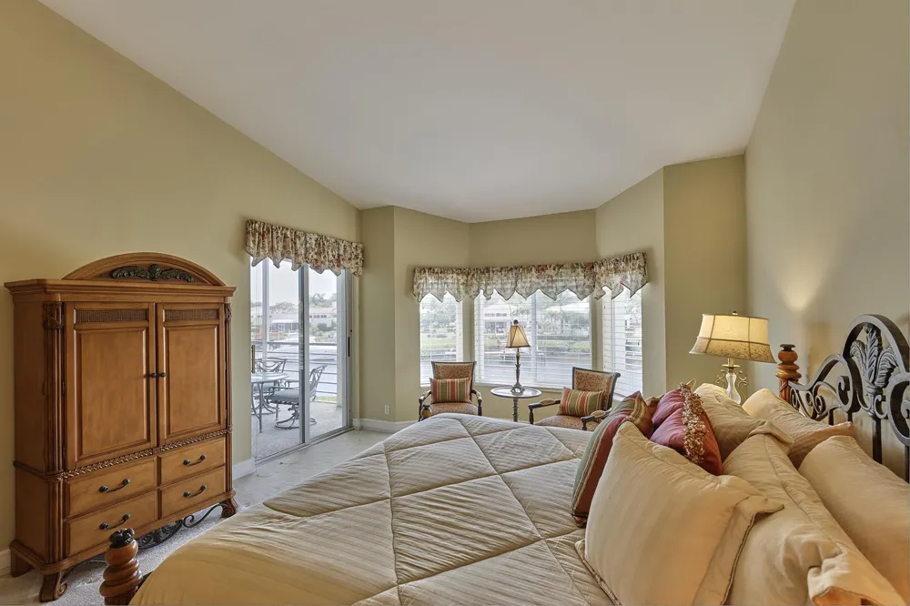 392 Spyglass Way Jupiter, FL 33477