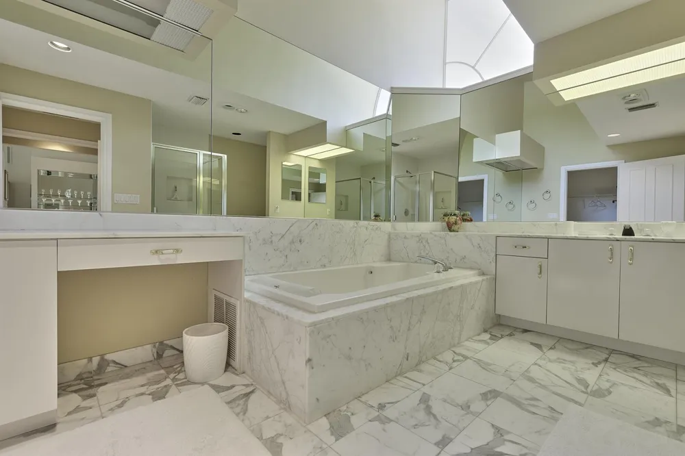 392 Spyglass Way Jupiter, FL 33477