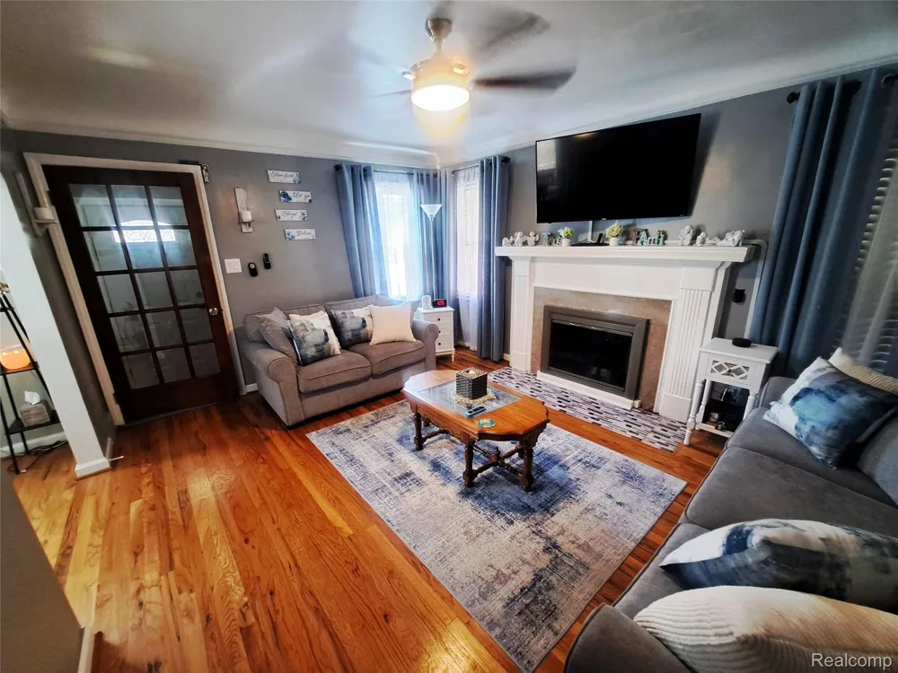 1416 Lincoln Avenue Lincoln Park City, MI 48146