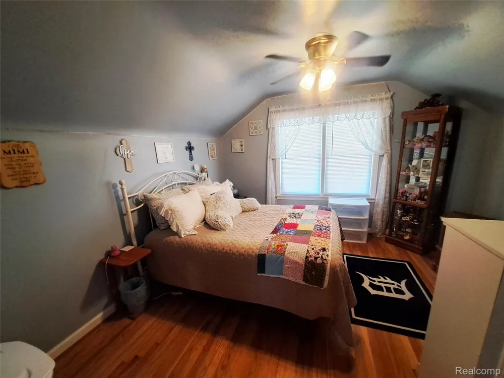 1416 Lincoln Avenue Lincoln Park City, MI 48146