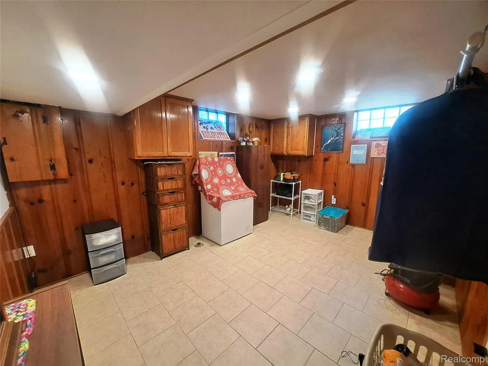 1416 Lincoln Avenue Lincoln Park City, MI 48146