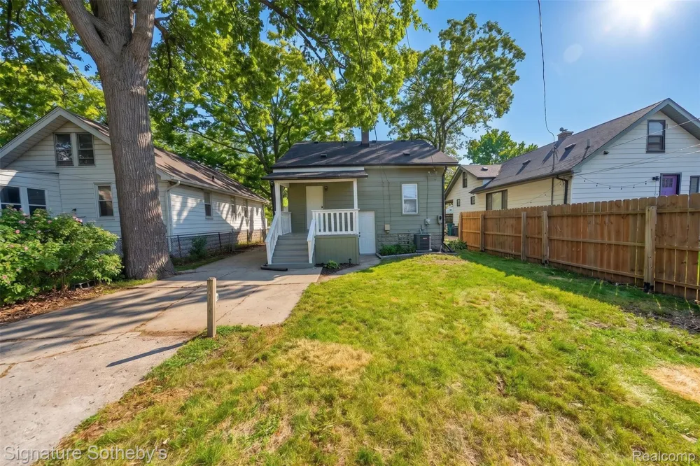 388 Channing Street Ferndale City, MI 48220