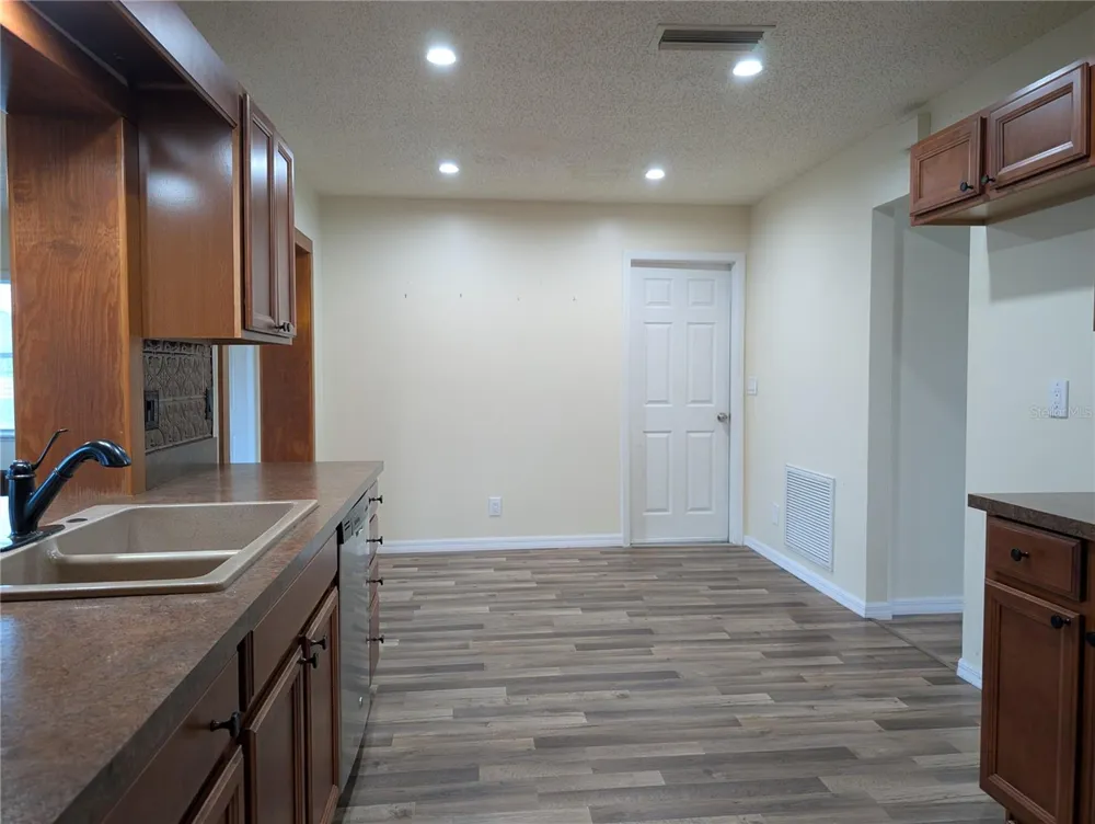 10188 45TH STREET #2 Pinellas Park, FL 33782