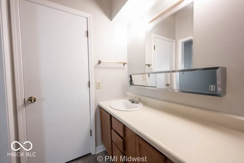 100 E King Avenue Franklin, IN 46131