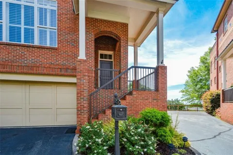 40 Emerson Hill Square