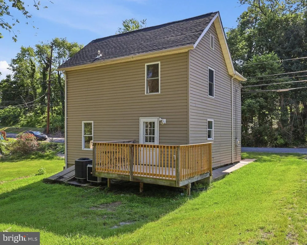 10510 HONEYFIELD ROAD Williamsport, MD 21795