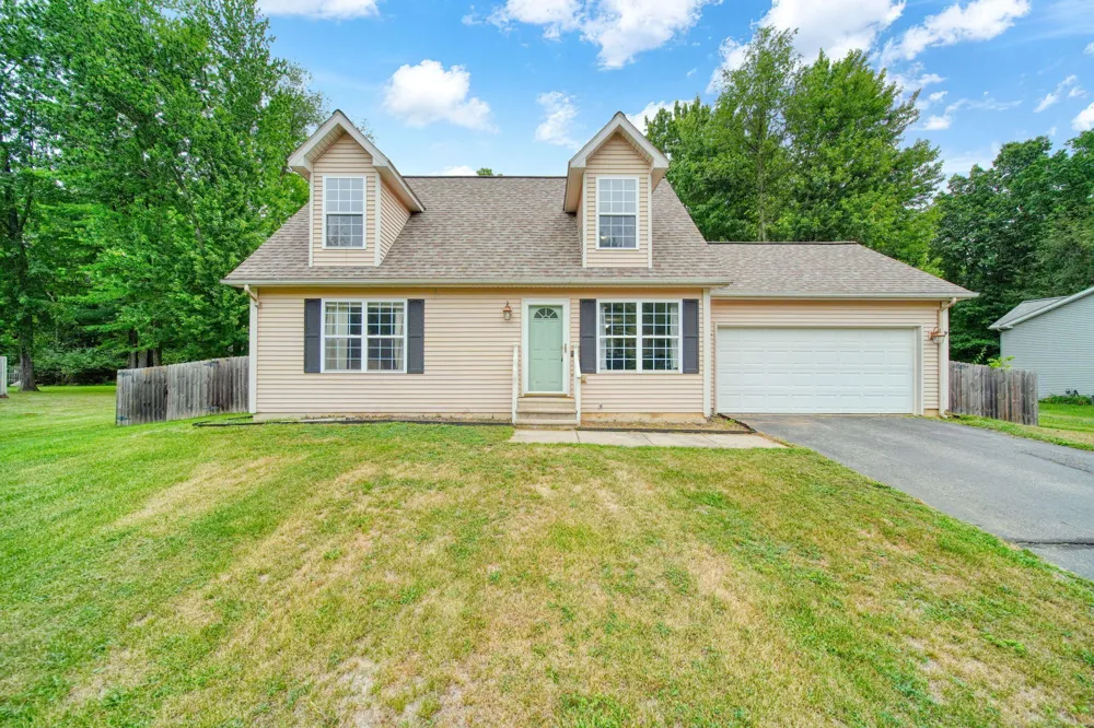 7966 Village Green Lane Parma, MI 49269