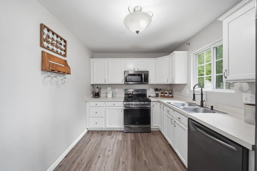 7966 Village Green Lane Parma, MI 49269