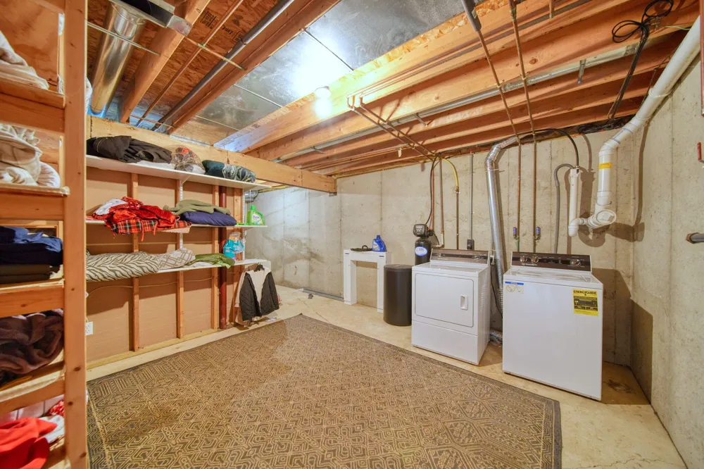 7966 Village Green Lane Parma, MI 49269
